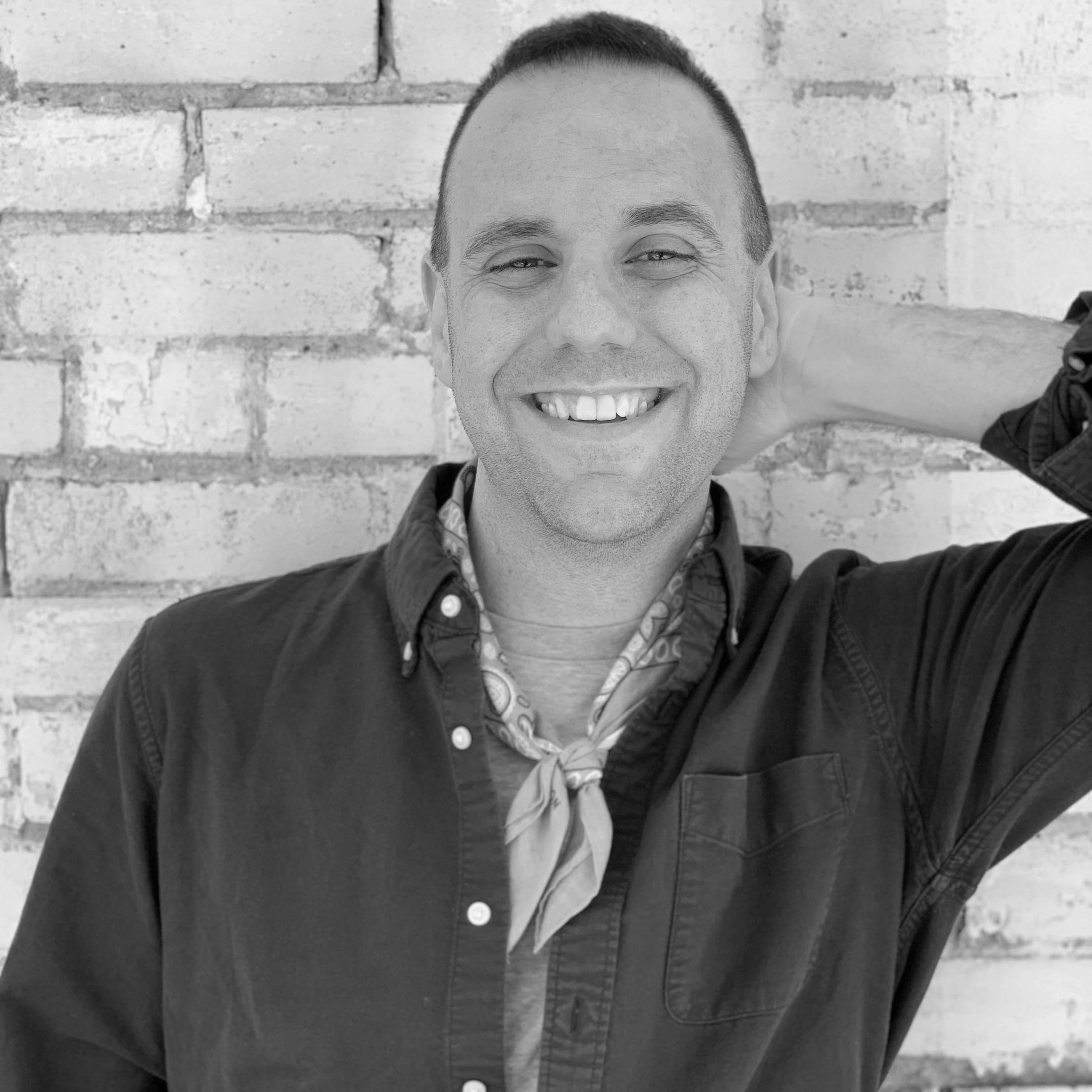 Dave Quinn, Author of Not All Diamonds and Rose, Chronicle of the Housewives Franchises