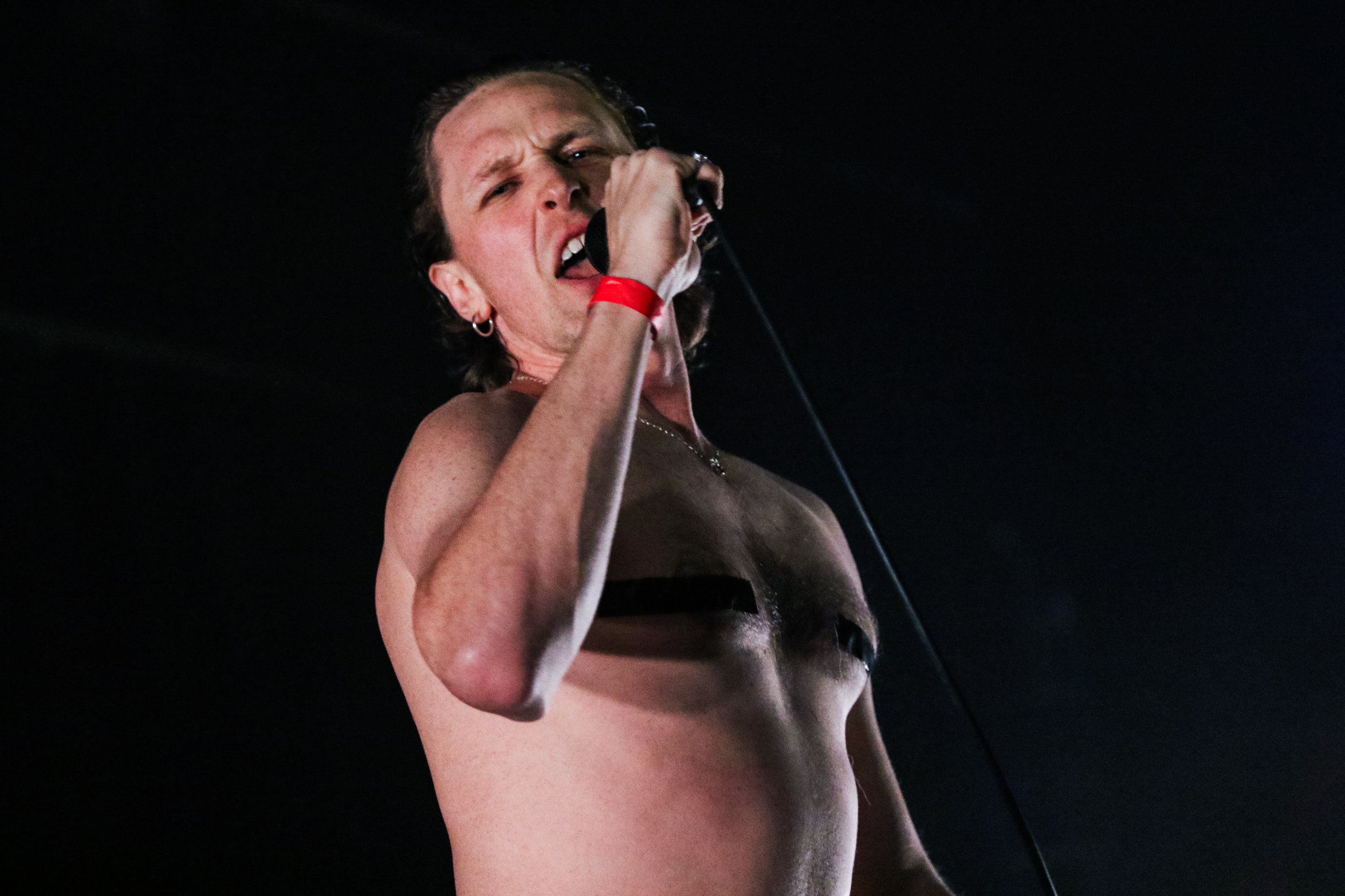 091518-dzdeathrays-theforum01.jpg