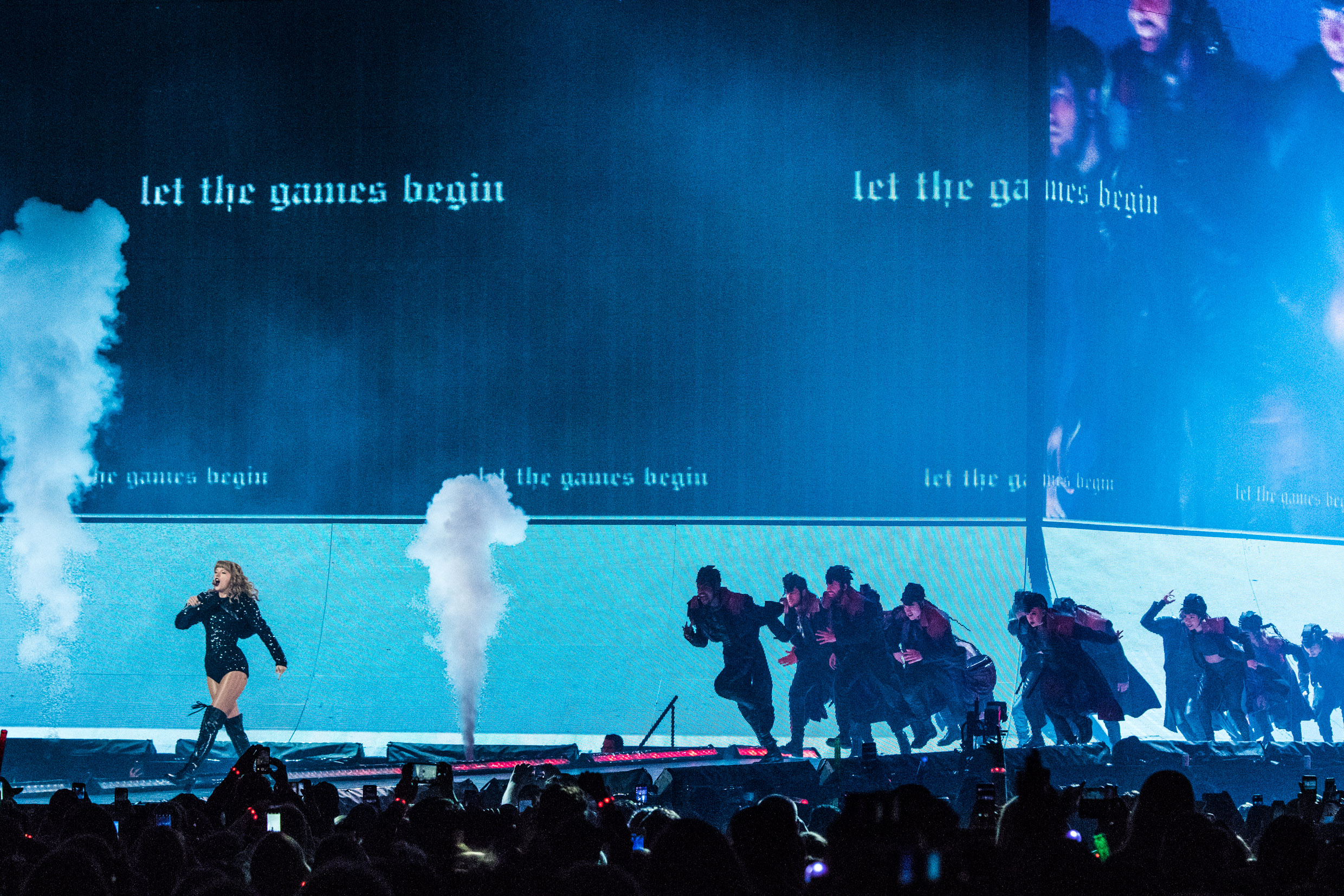10262018-taylorswift-marvel-ts10.jpg