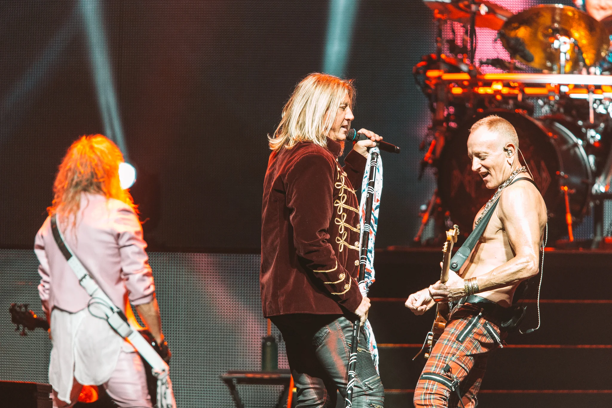 Def Leppard_Rod Laver-2.jpg