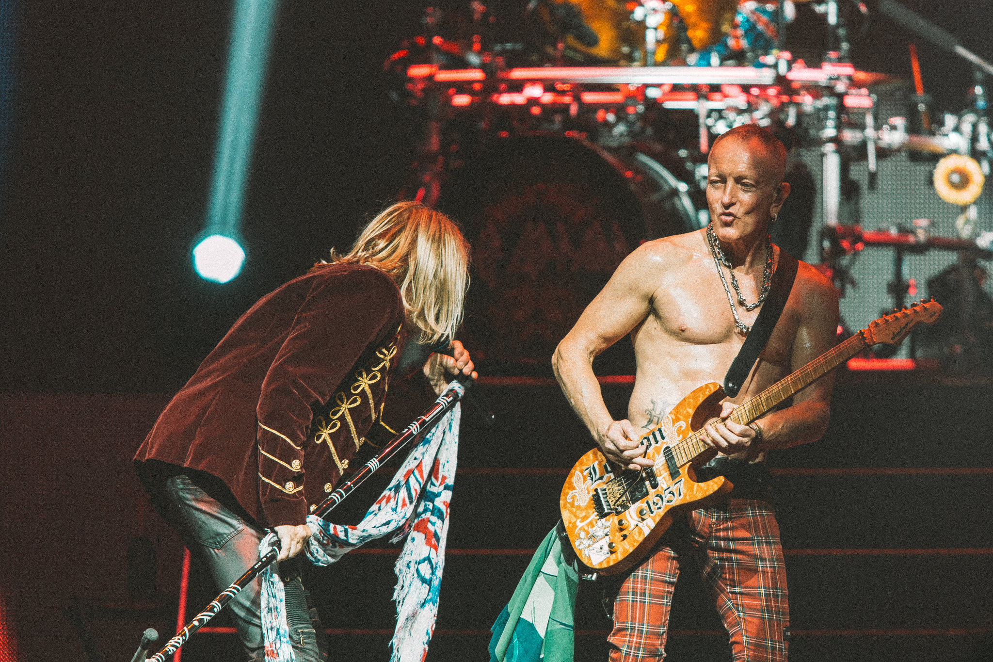 Def Leppard_Rod Laver-3.jpg