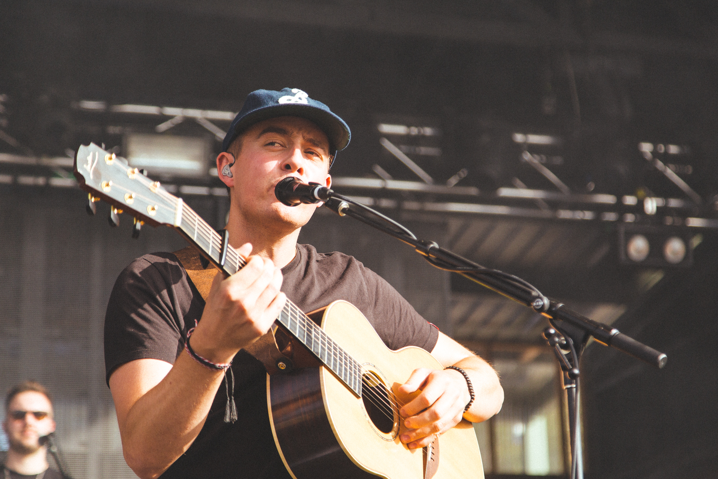 DermotKennedy_FallsFest_RickClifford-2177.jpg