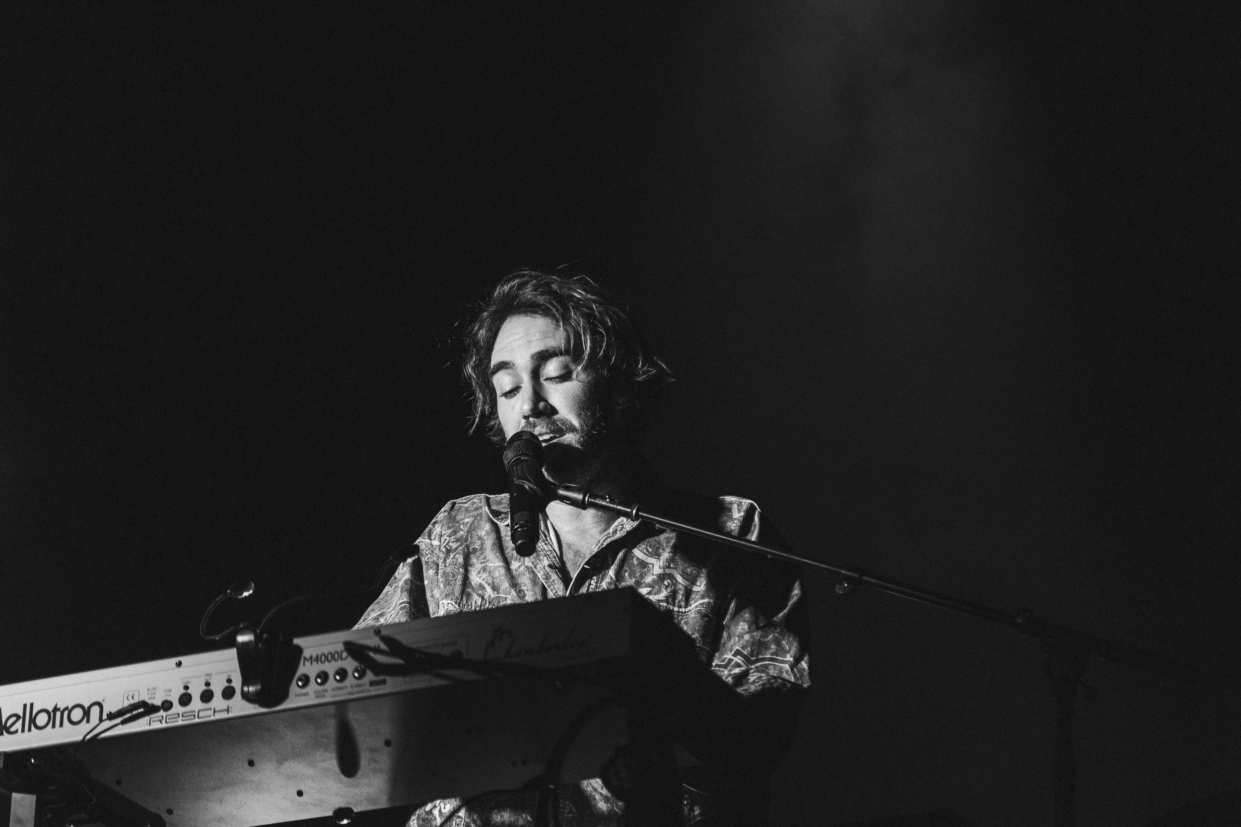 Matt Corby_MCA-4108.jpg