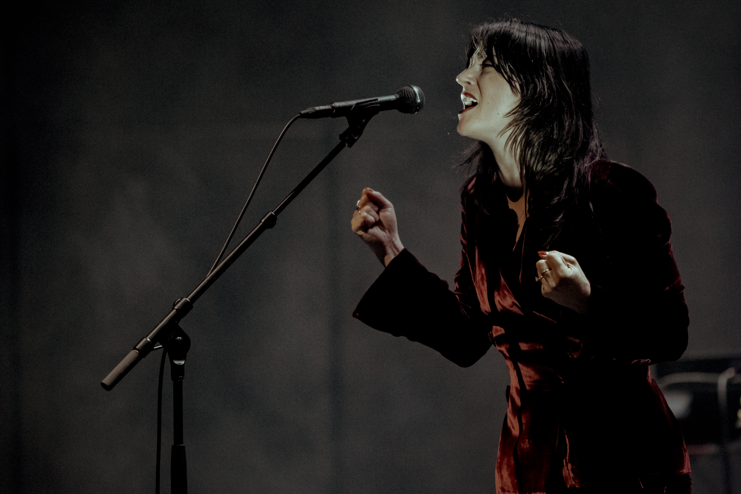 2_SharonVanEtten_HamerHall_LucasPackett-6G6A2562.jpg