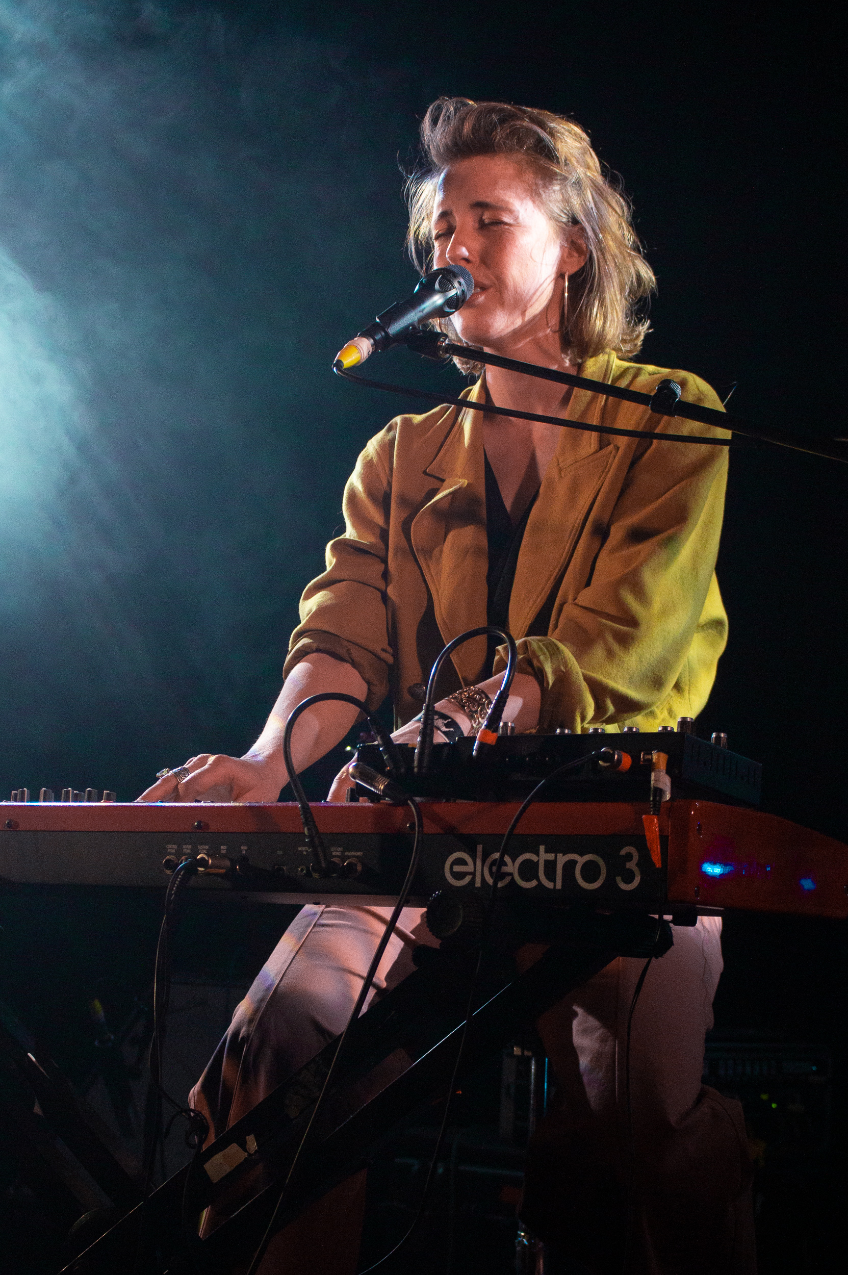 (1 Loni Rae Thomson 2 Ainslie Wills)_(Ainslie Wills)_(Howler)_(MaddieVlismas)-11.jpg