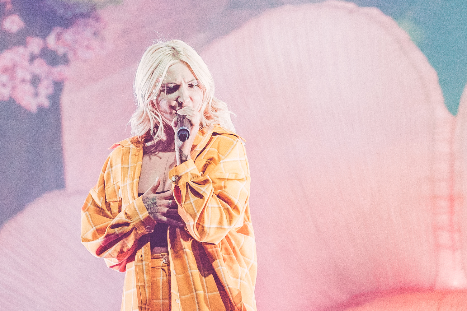 Julia Michaels + Rhys Lewis @ Forum Melbourne 04-09-19