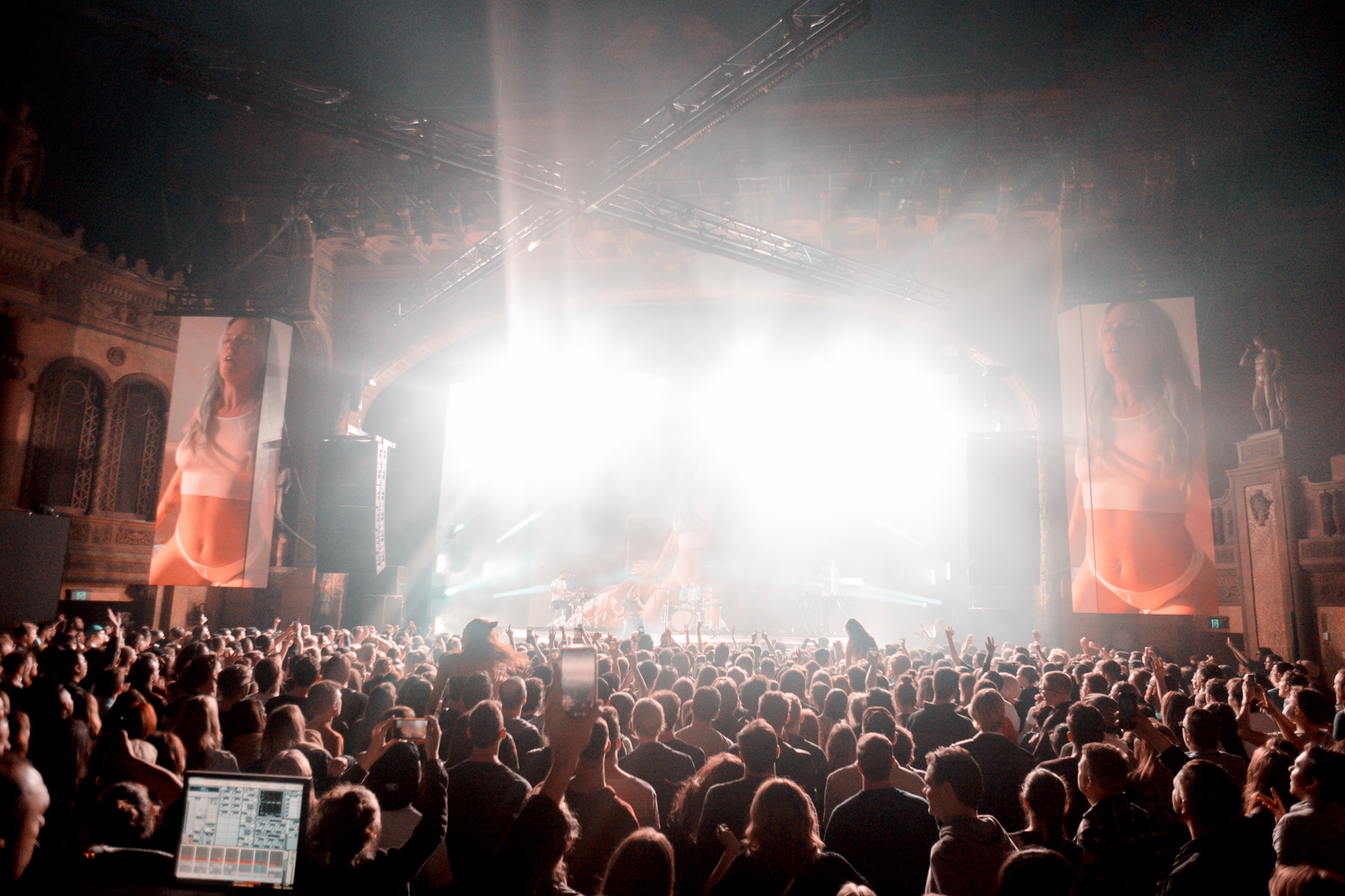 Spotify Front Left Live @ Forum Melbourne 09-10-19