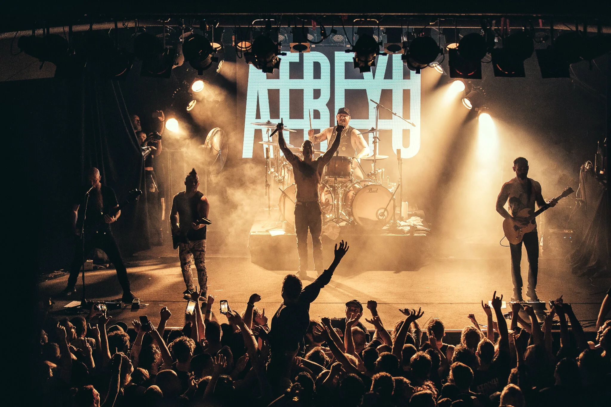 Atreyu + Ocean Sleeper @ Max Watts 28-02-20