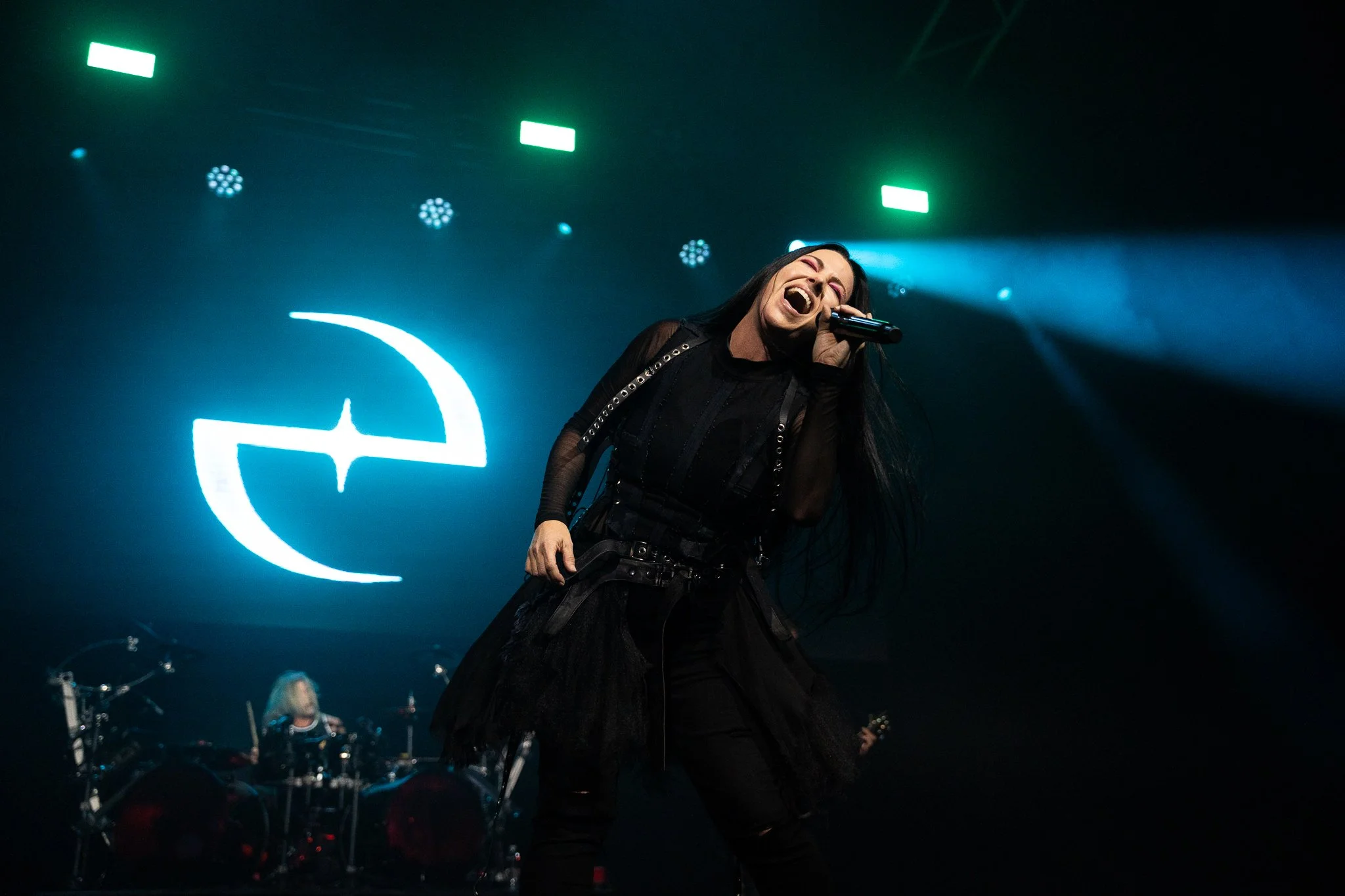 Evanescence-Nov7-50.jpg