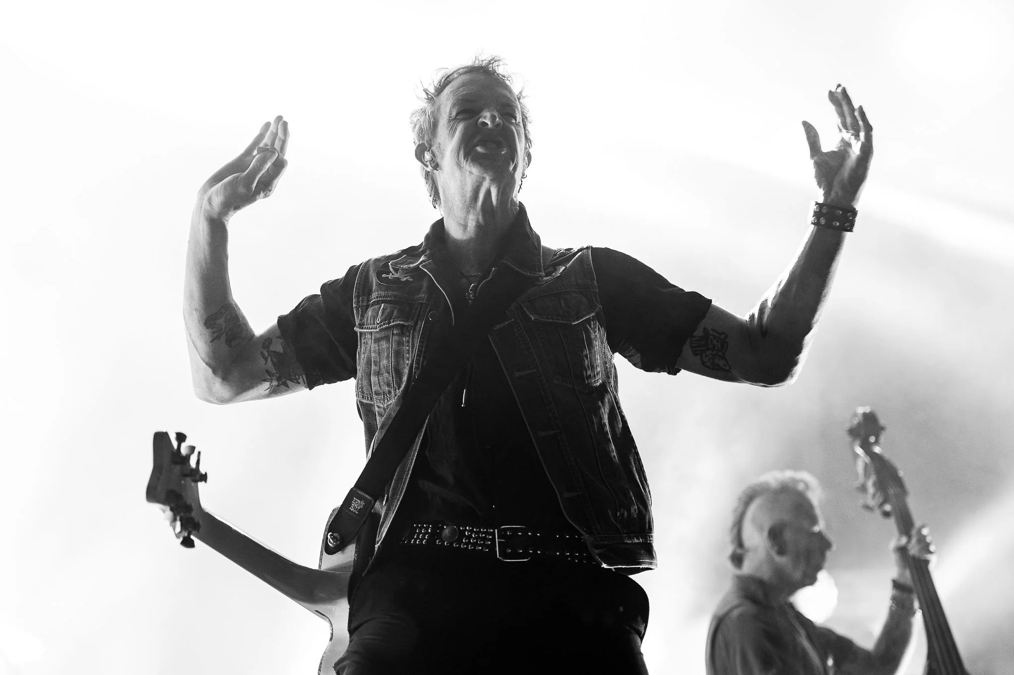 ©RebeccaHoulden_03-TheLivingEnd_11.jpg