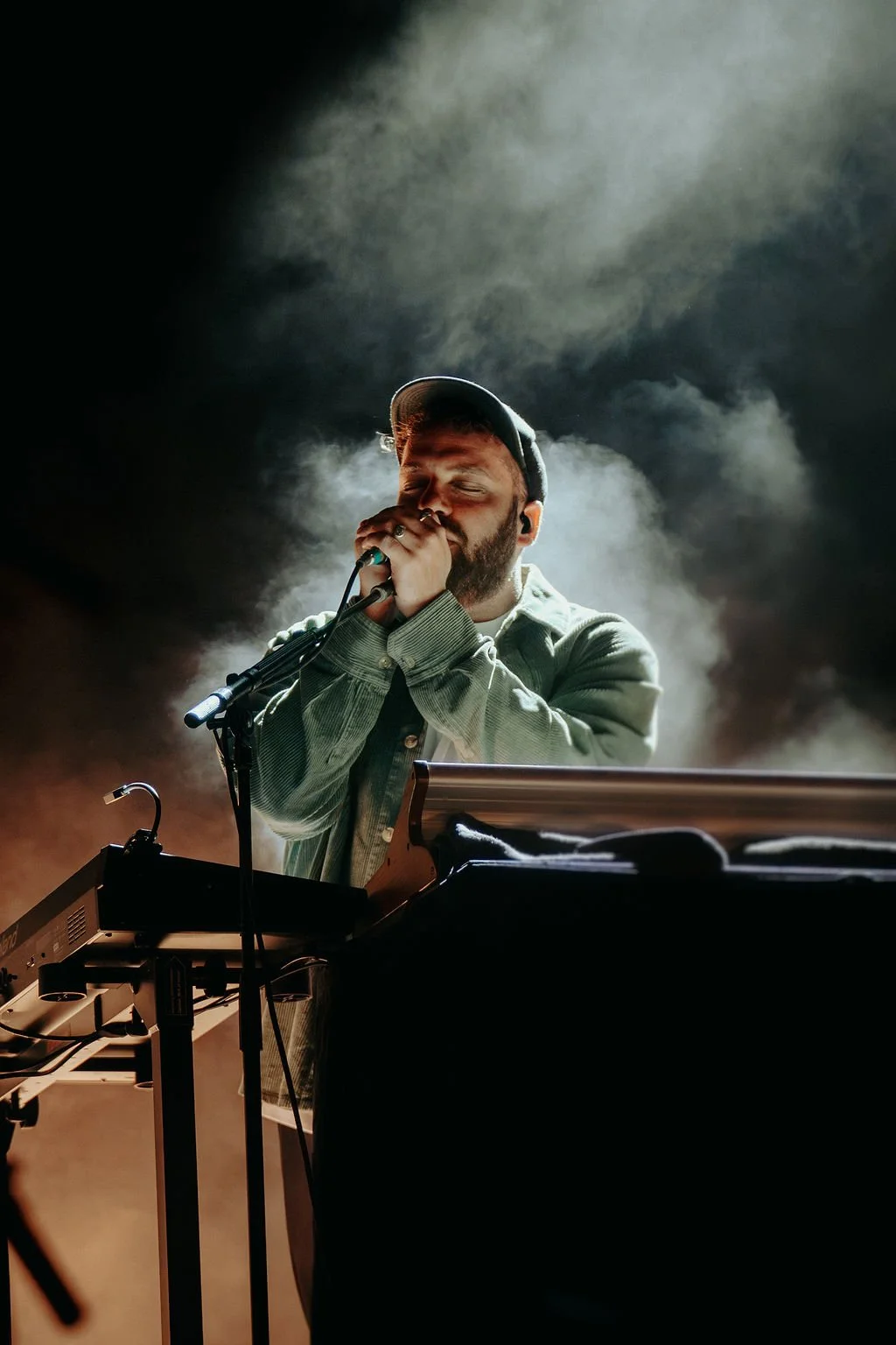 LoyleCarnerwNavyBlue@TheoperaHouseForecourt-28.jpg