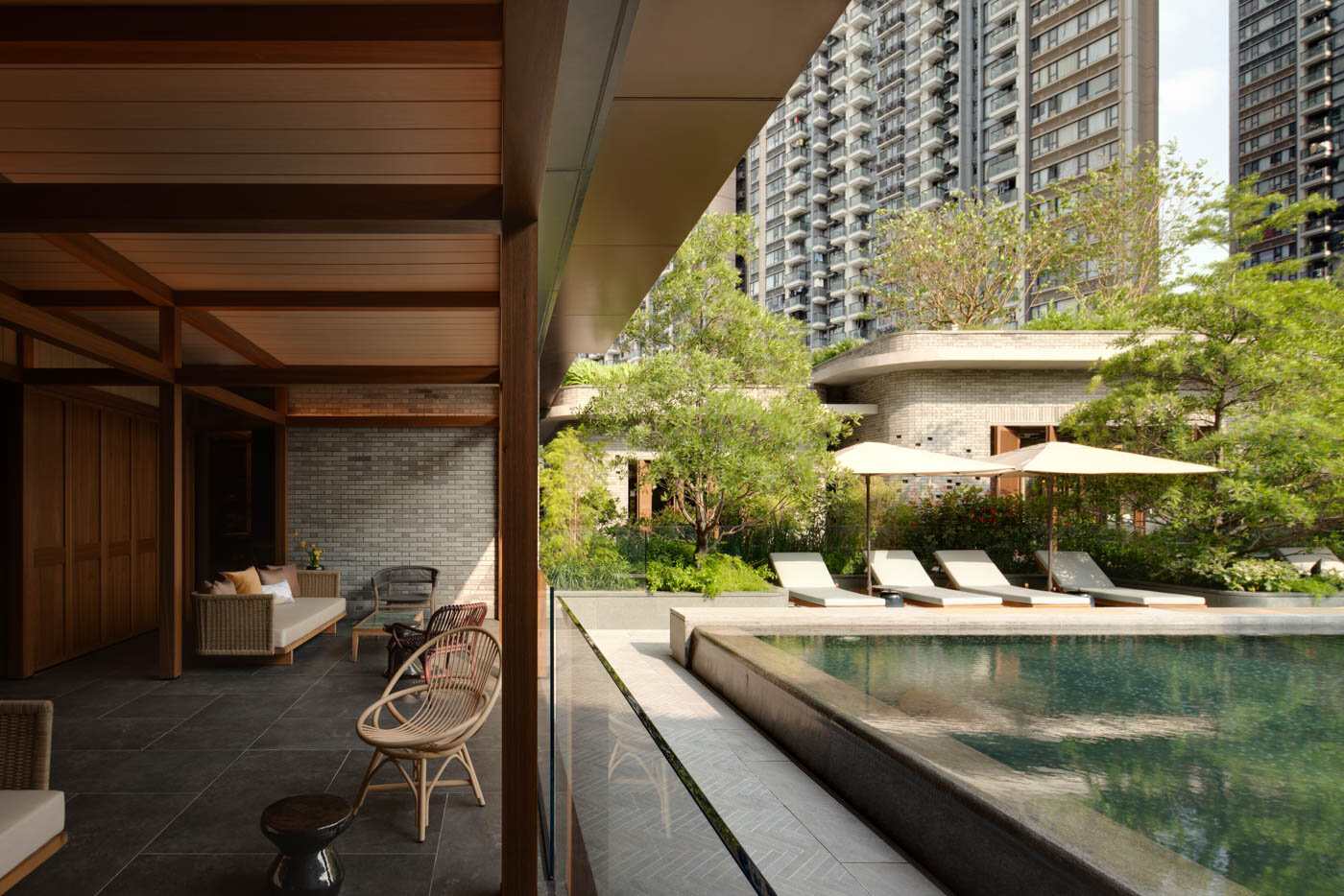  Atrium House, Yuen Long, Hong Kong Designed by via.  Developed by New World Development  Photography commissioned by via.  