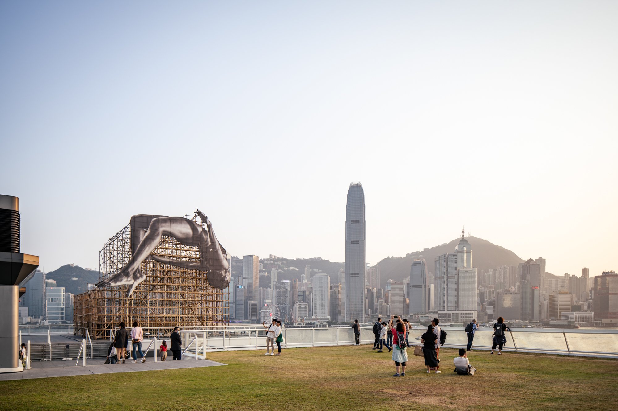  JR  Giants, Rising Up Harbour City, Hong Kong 