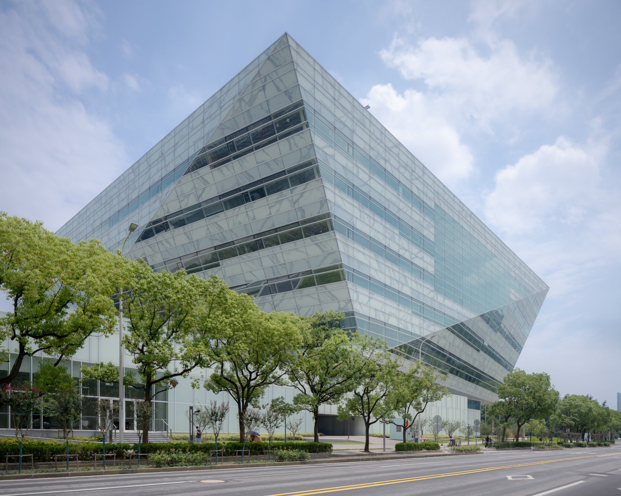  Shanghai Library East Shanghai, China  Design by SHL / Schmidt Hammer Lassen Structural Design by sbp / Schlaich Bergermann Partner 