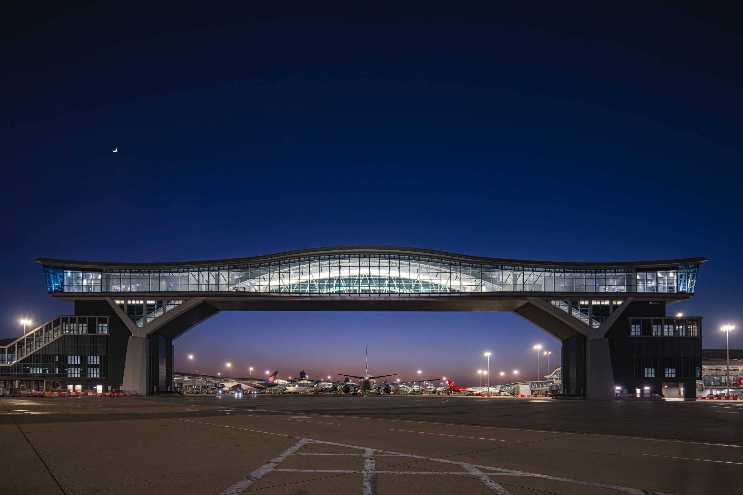  Skybridge  Hong Kong International Airport HKIA  Design by / Photographed for Wilkinson Eyre  Hong Kong 