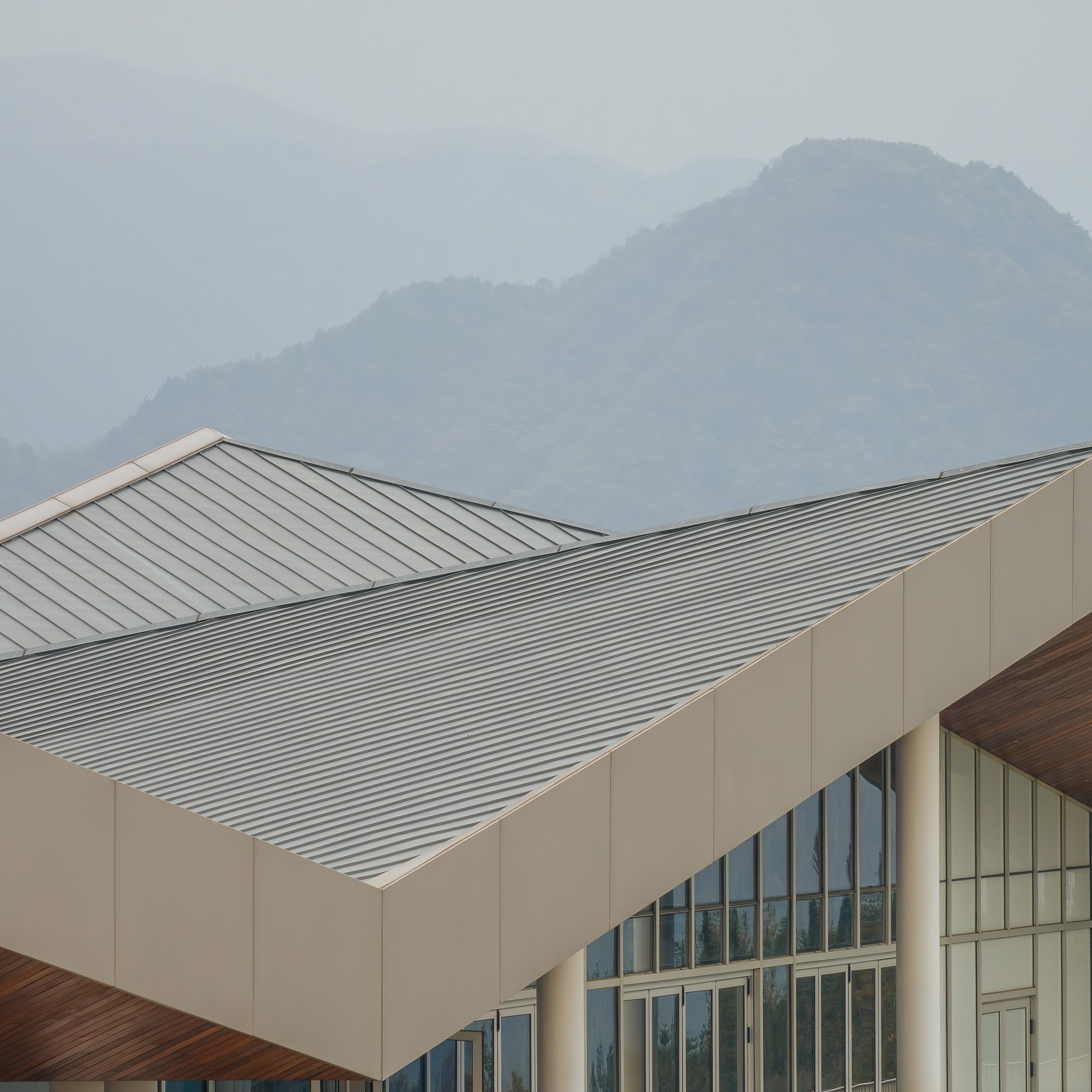 Floating Hotel - Anji, China - More Architecture 