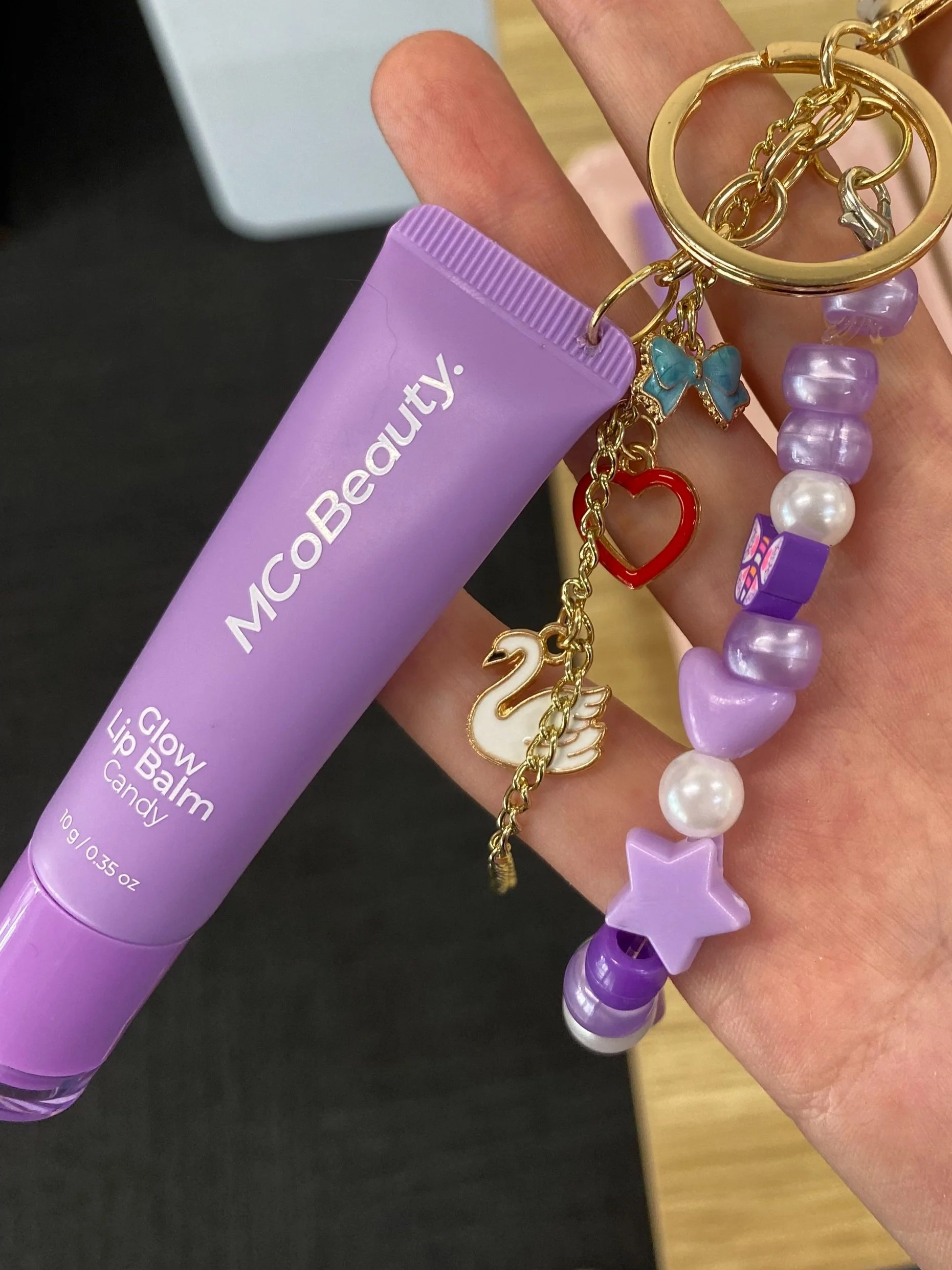 Bead your own lip gloss - Holdfast Bay 