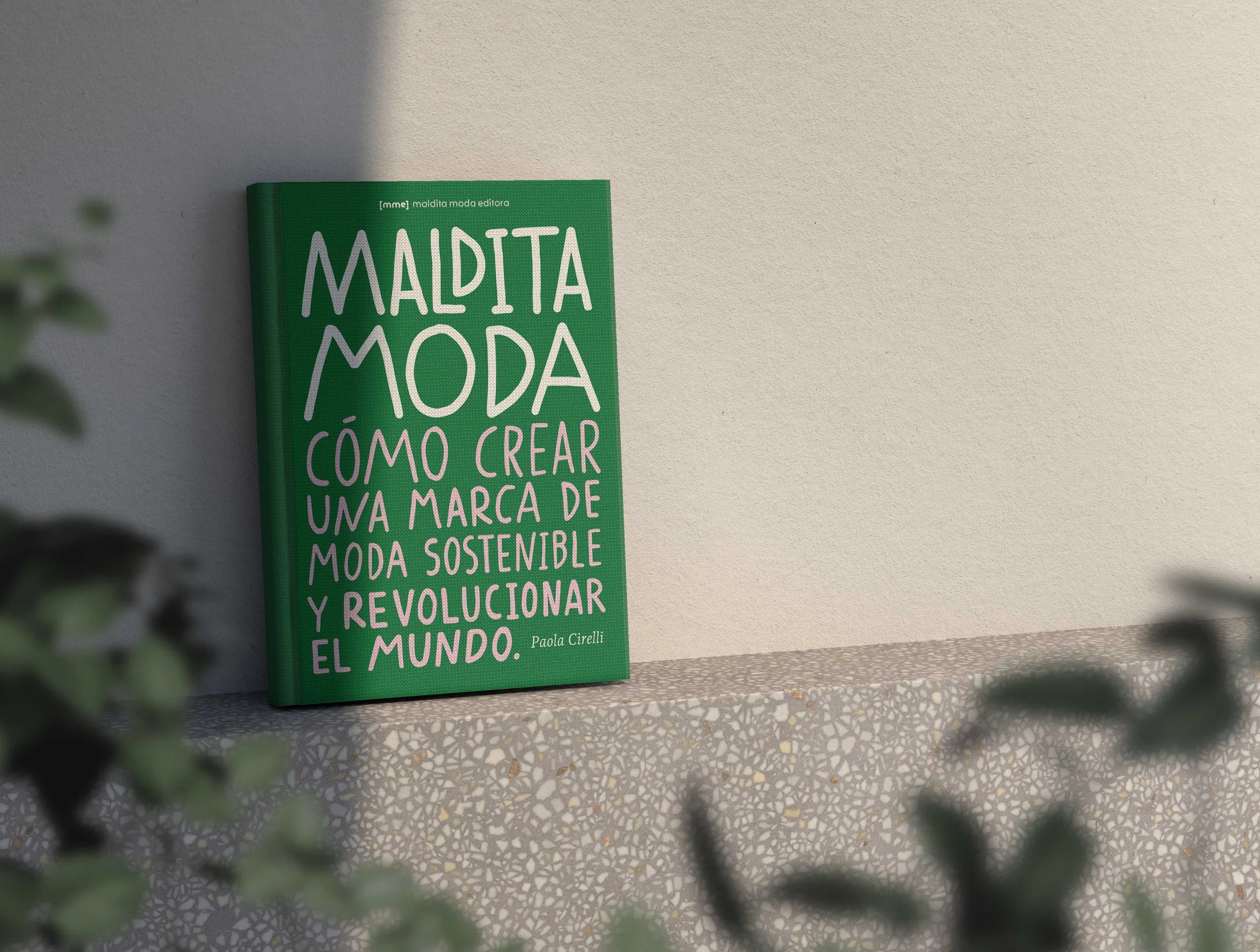 Editorial Libro Maldita Moda