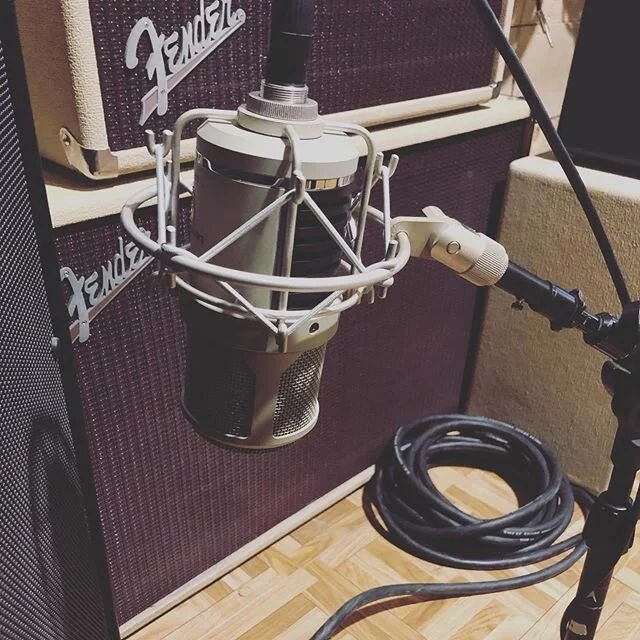 Great song, great mics, great sounds. Thanks @lautenaudio and @ribbonmics for making my life easier everyday! .
.
.
.
.
#audioworker #soundengineers #ribbonmic #proaudio #studiomonitor #hifiaudio #studiogear #audiogear #monitoraudio #highendaudio #re