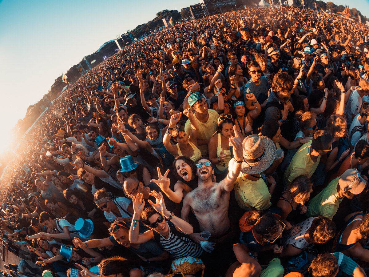 LES VIEILLES CHARRUES