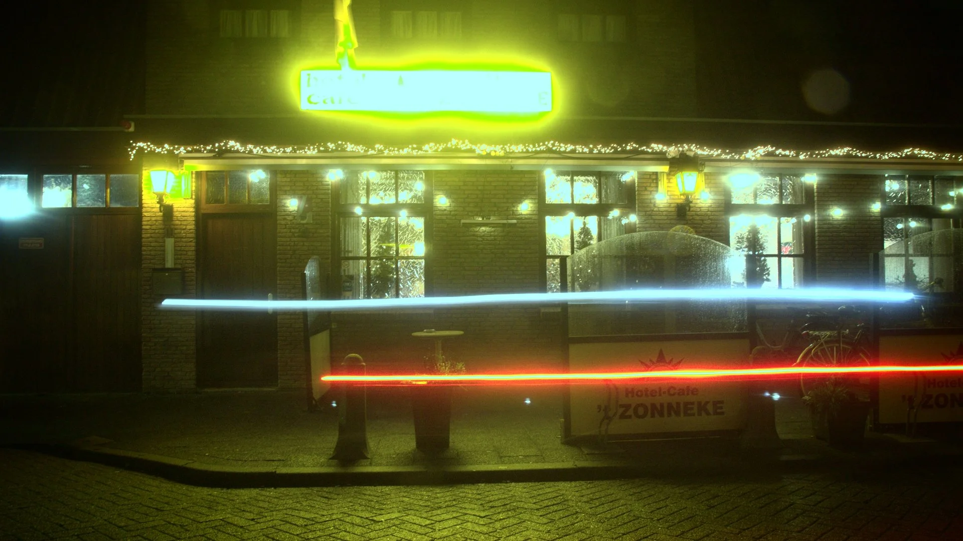 Still_005.jpg