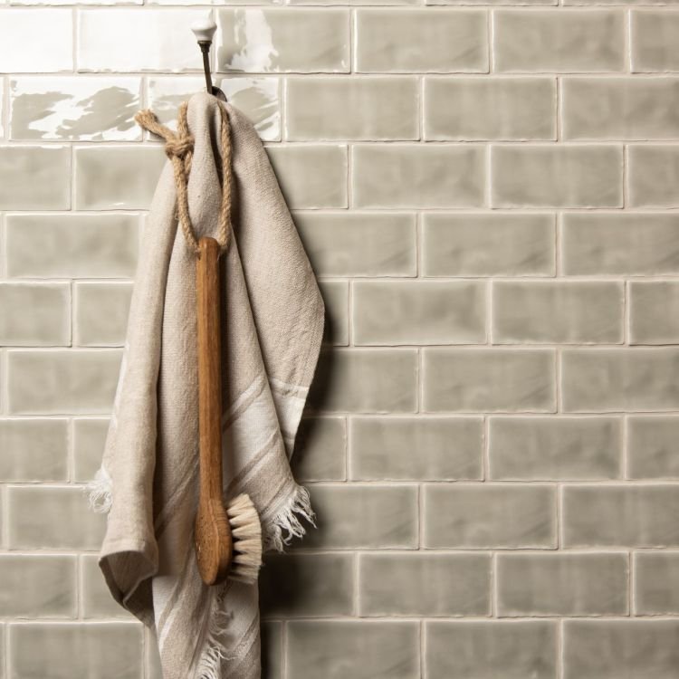 OS merecosmopolitan8x4fieldimg-009915.jpg