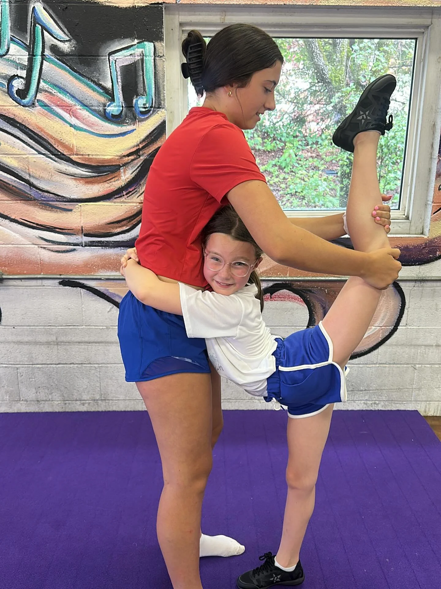Flexibility is ✨SO✨ important. Make sure you&rsquo;re stretching correctly EVERY. SINGLE. DAY😍
