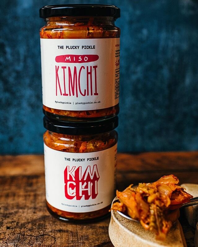 KIMCHI, KRAUT &amp; PICKLES
Sour power restocked @pollenbakery 🥬🥒🥕🌶 Kimchi &amp; Miso Kimchi
Beetkraut
Giardiniera
Bread &amp; Butter Pickles
Smokey Chipotle 🥕 
#fermentation #fermentedfoods #guthealth #kimchi #misokimchi #beetkraut #pickles #pi