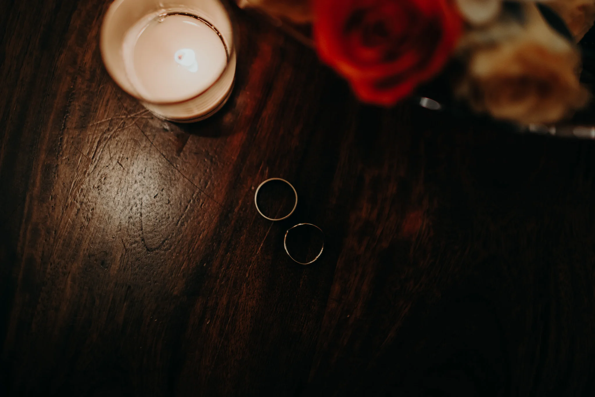 wedding ring arrangement - mat schramm photography.jpg