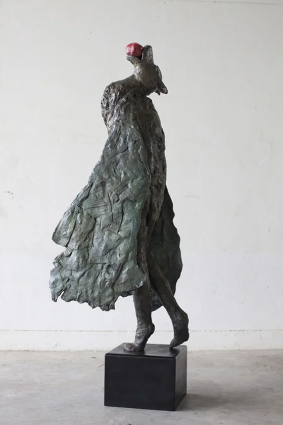 WEB_FA_ID519786-Walking-Bat-Copper-Tritscheller.jpg