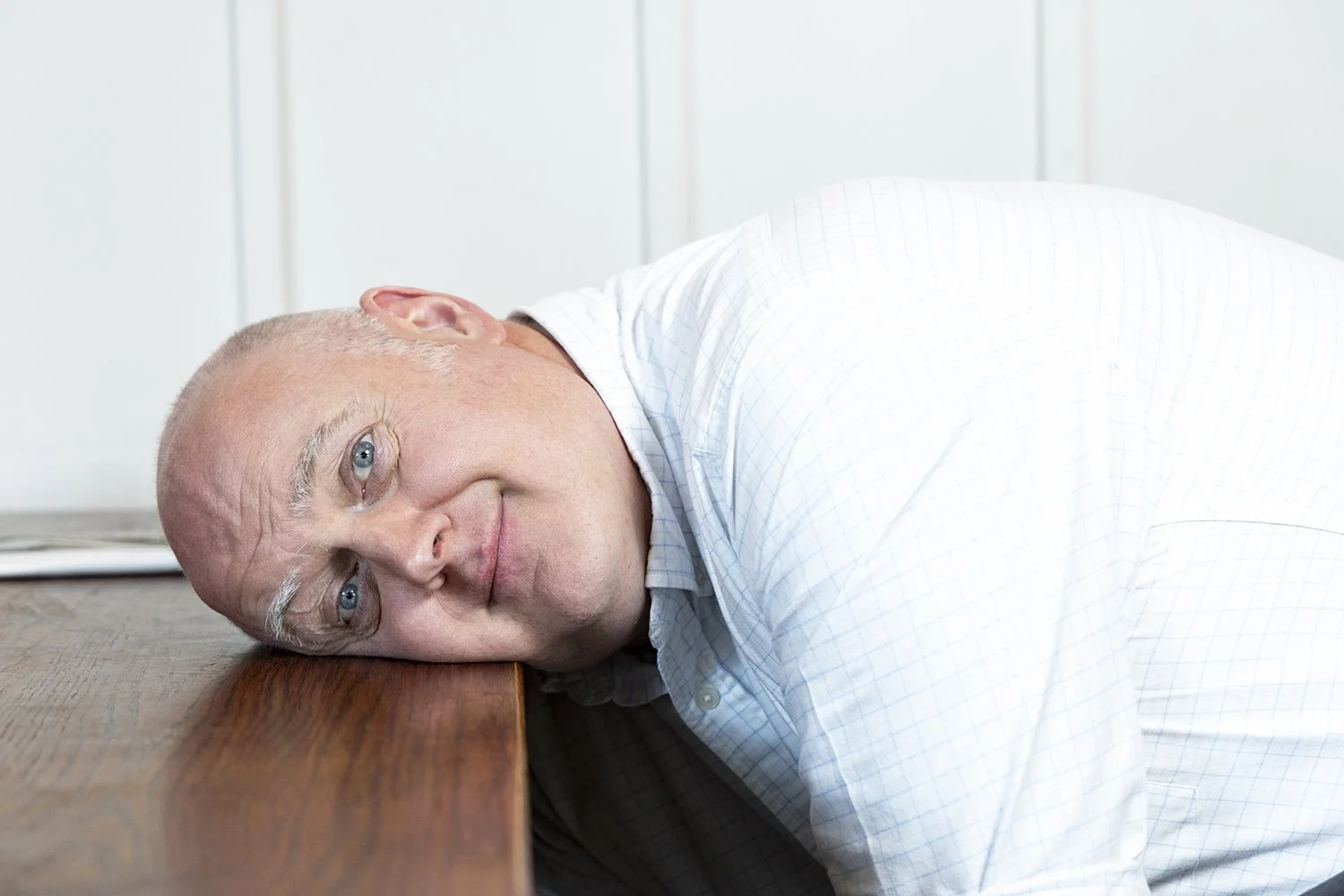 Editorial portrait commission for the Irish Times of Dara OBriain by Nicola Tree. Nicola specialises in portrait photography and is regularly commissioned by editors in London.