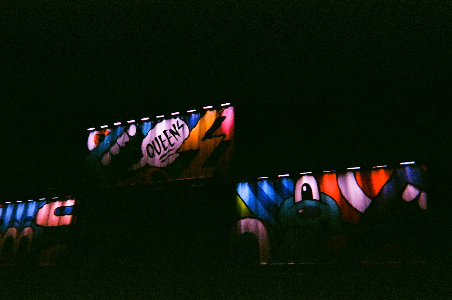 23610016-e.jpg