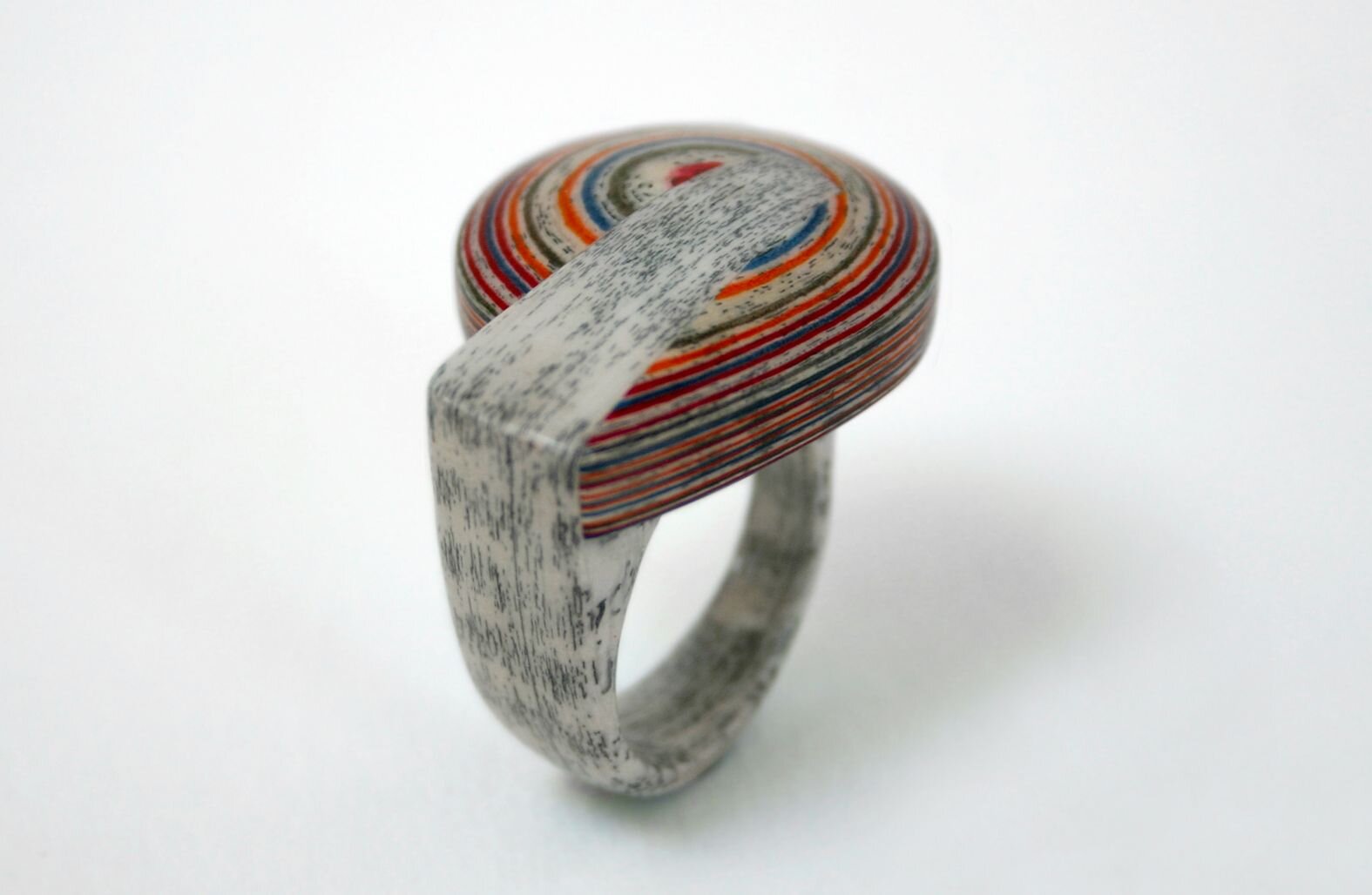 paper-Jewelry-Jeremy-May-blog-cartalana.jpeg