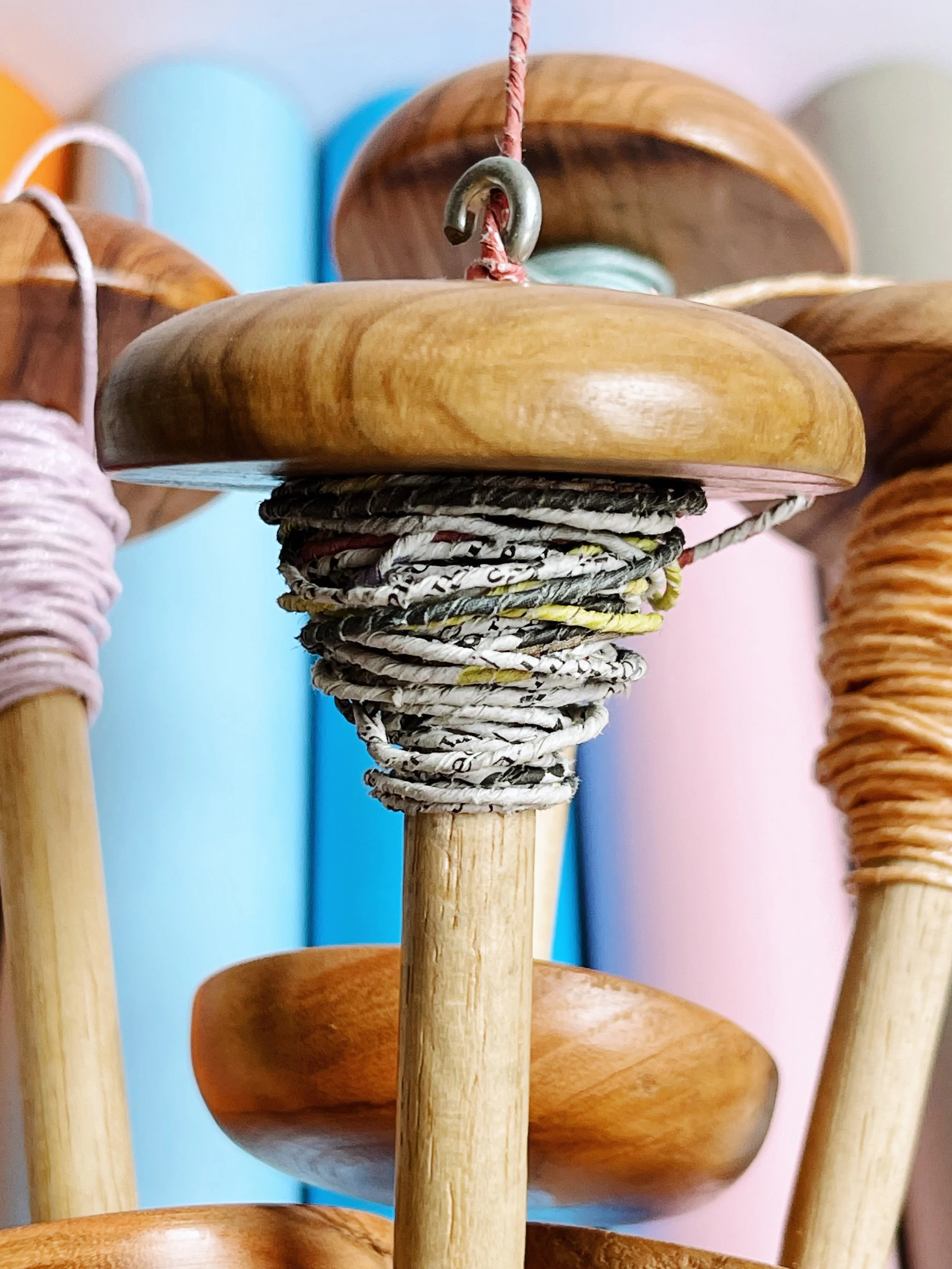 Fuso per filare la carta - Ulivo & Faggio (fatto a mano)