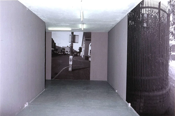 “Color Fields”. Glassbox, Paris, 2005.