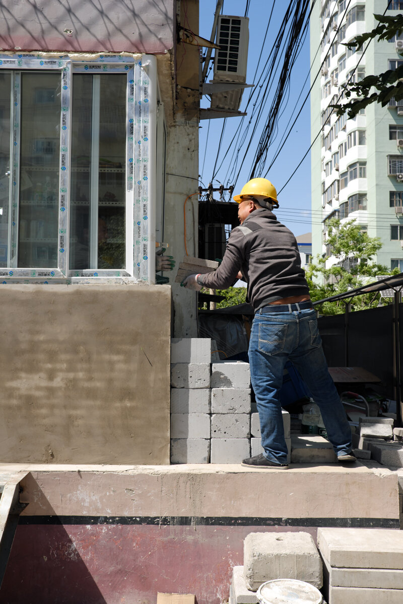 janot-figures-beijing-worker.jpg