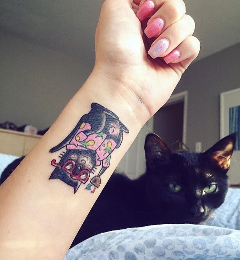 Love a tattoo photo with its subject 🐈&zwj;⬛ tattoosbyloorin@gmail.com for appointments 
.
.
.
#cat #cattattoo #blackcattattoo #blackcat #queertattooer #safespace #toronto #vegantattooer #femaletattooer