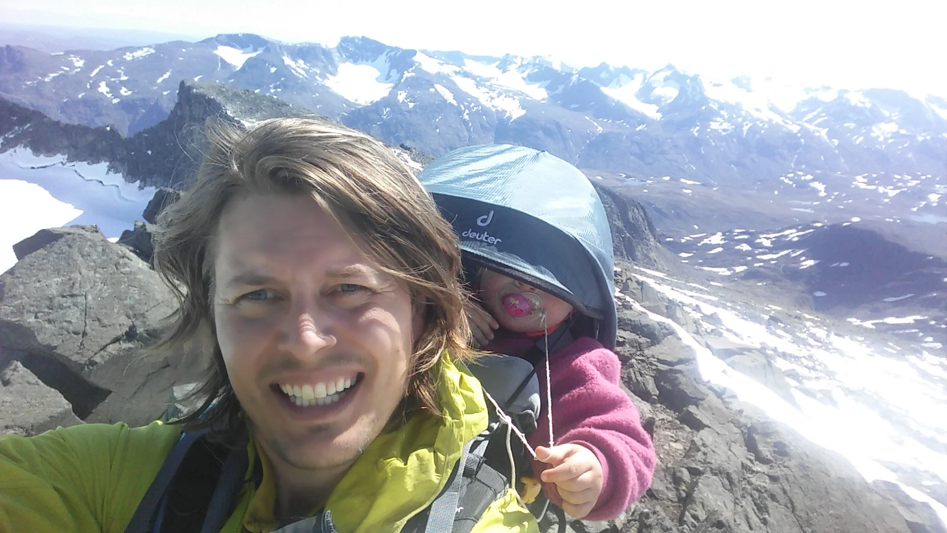 På toppen av Surtningssue i Jotunheimen 2017