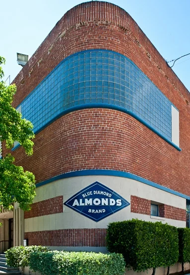 Blue-Diamond-Bldg-7-60070.jpg