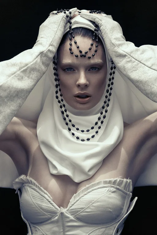 nun6web.jpg