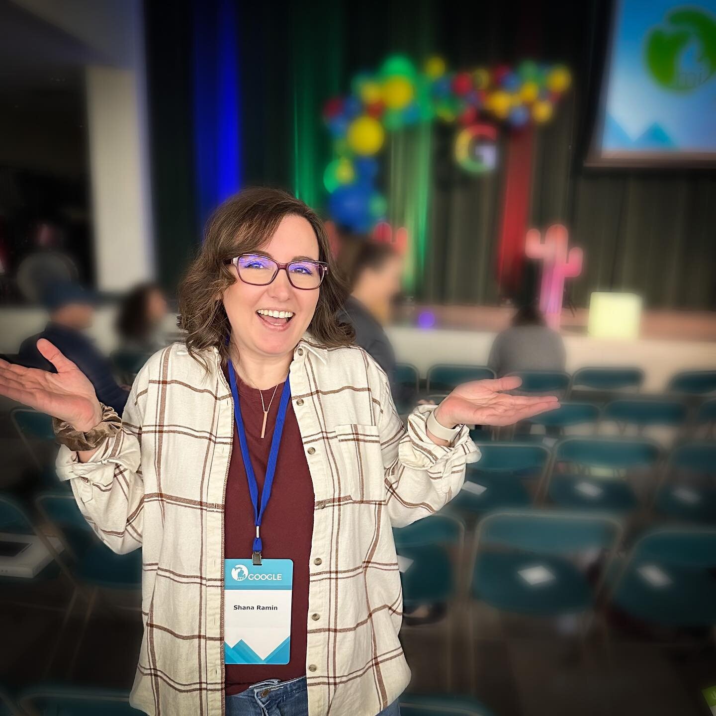 Looking forward to a fun day of learning at #migoogle! Please like this photo so I can win a prize. 🤣🤣 (I&rsquo;m very competitive in niche situations and conference prizes are one of those situations, lol).