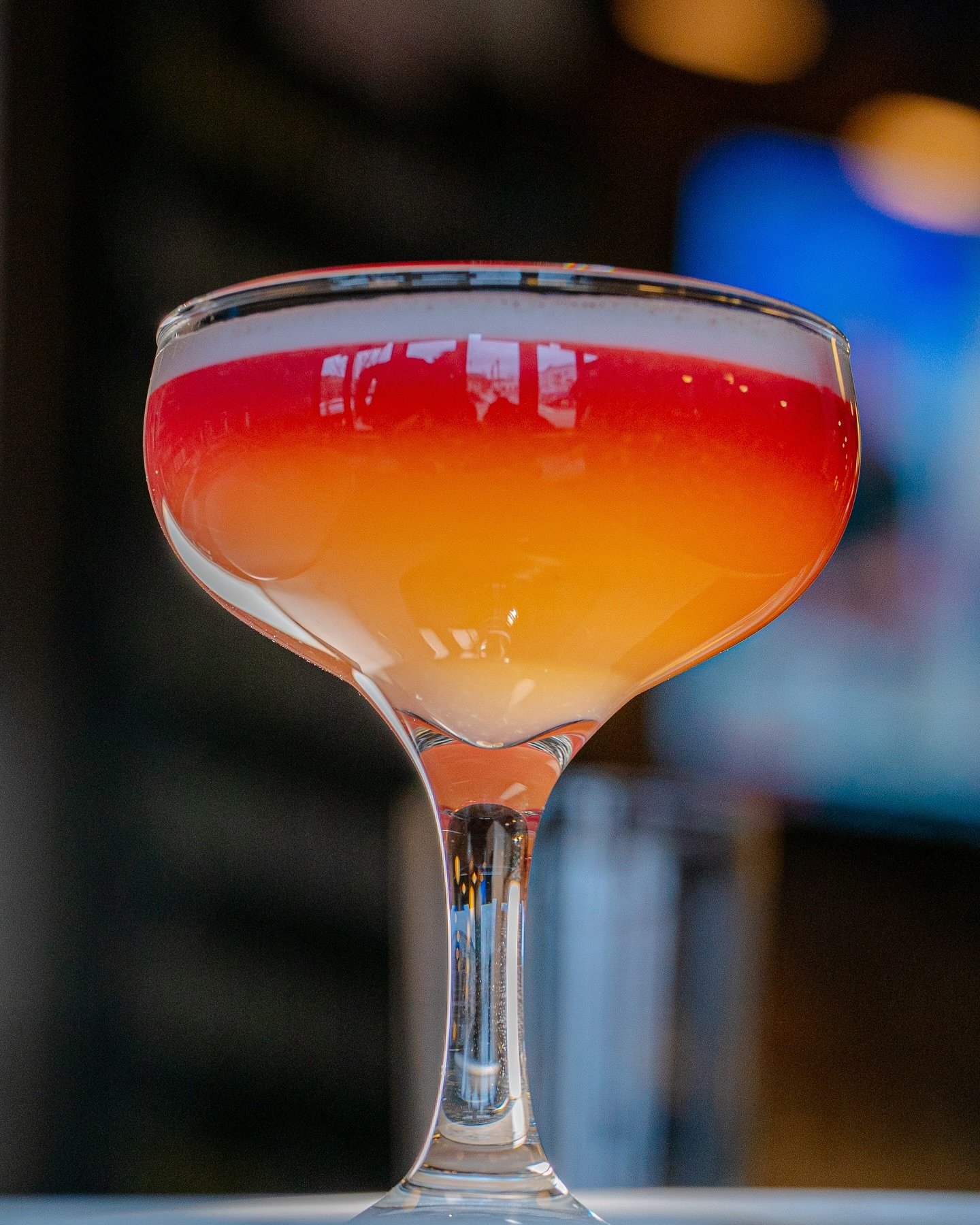 Happy hour all day + Everyday.

Got the Monday blues? Come on in &amp; try our phenomenal cocktails. 

Don&rsquo;t forget to check out our bar bites. 

#fandf#mamamroneck