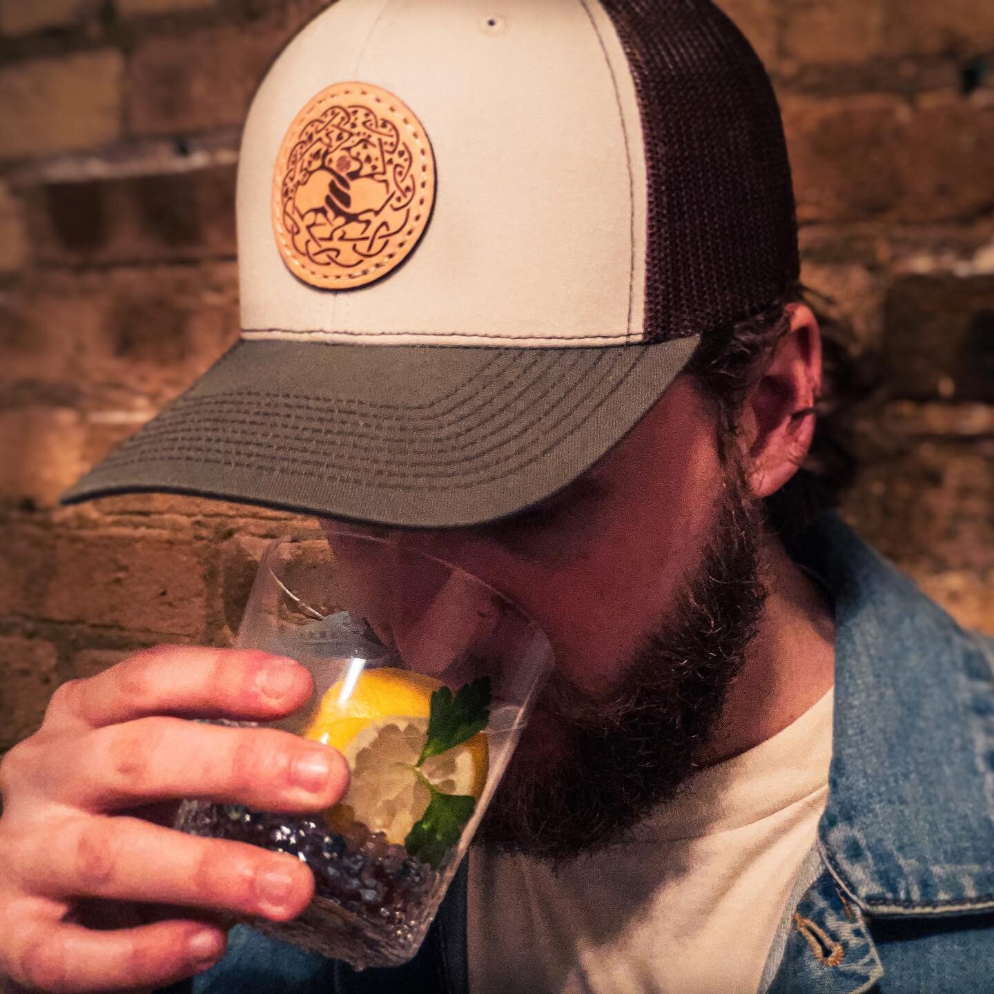 Cheers to Friday. We have a limited amount of these Silver Tree leather patch hats for $20. Message to claim one. 
&bull;
&bull;
&bull;
&bull;
#illinois #centralillinois #illinoisspirits  #illinoisvodka #illinoiscraft #localspirits #localvodka #craft