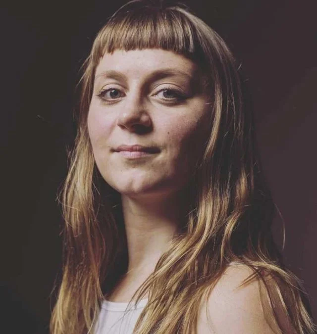 Angela Dexter Headshot sm.jpg