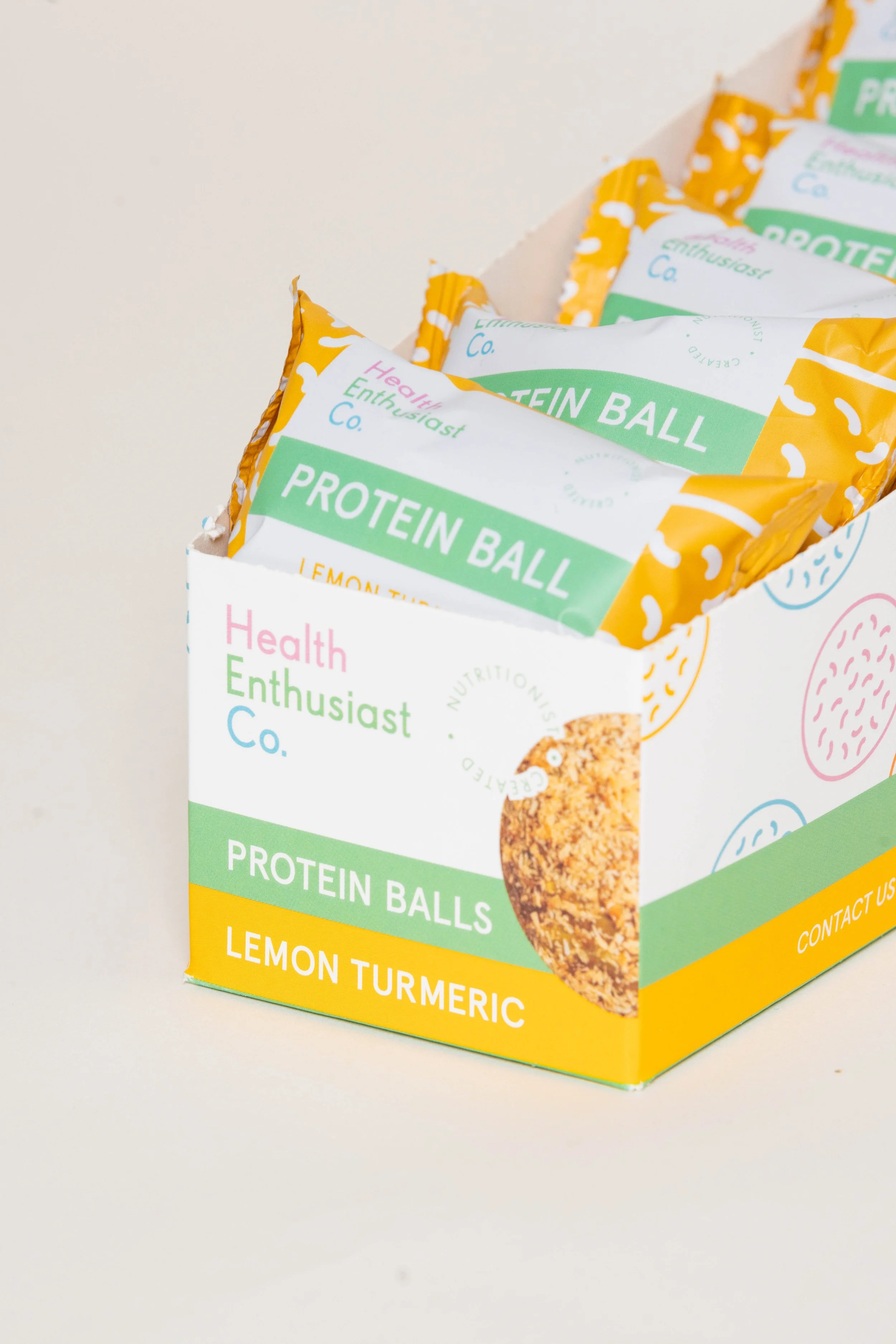 CartonBoxes_WithBalls_45.jpg