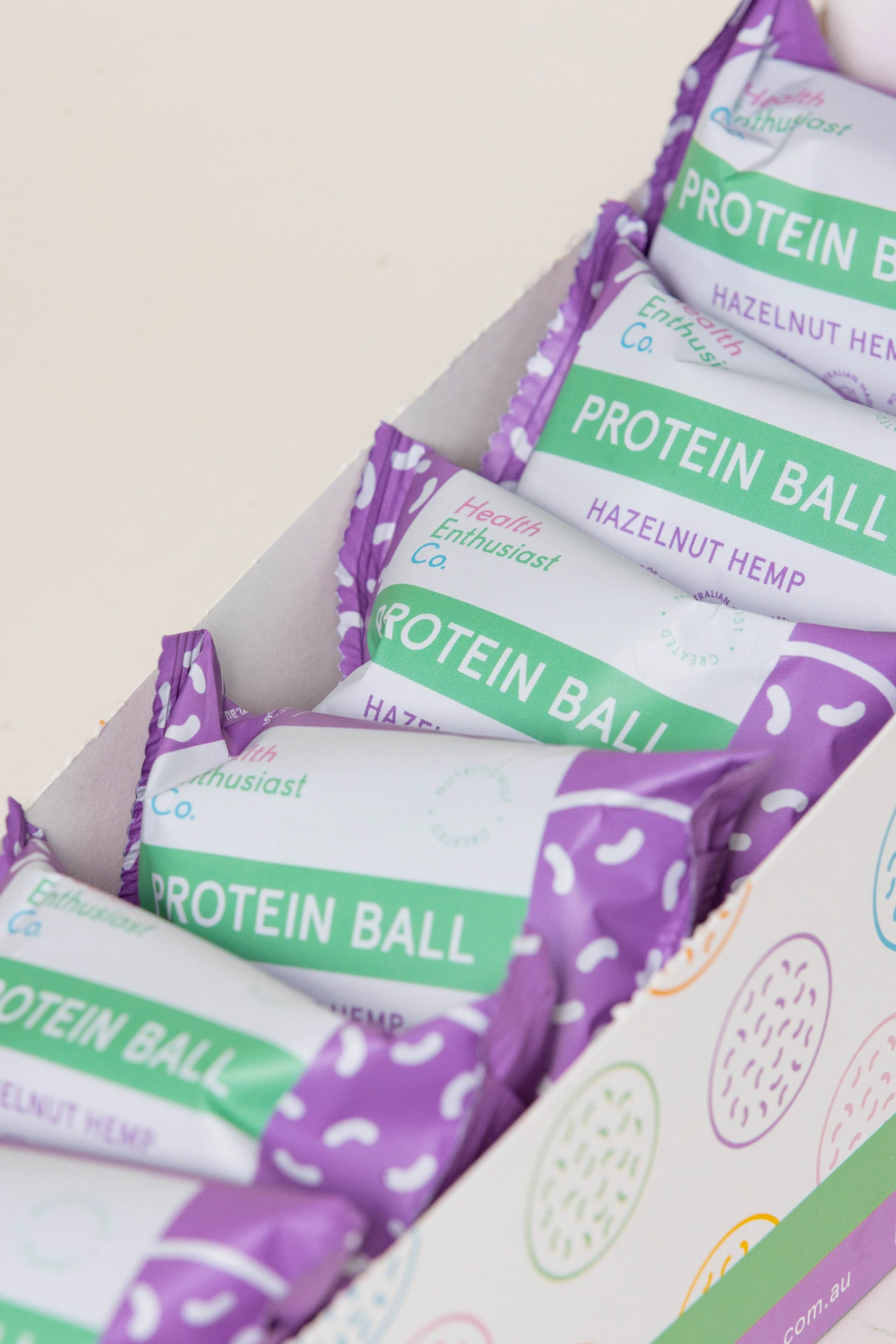CartonBoxes_WithBalls_35.jpg