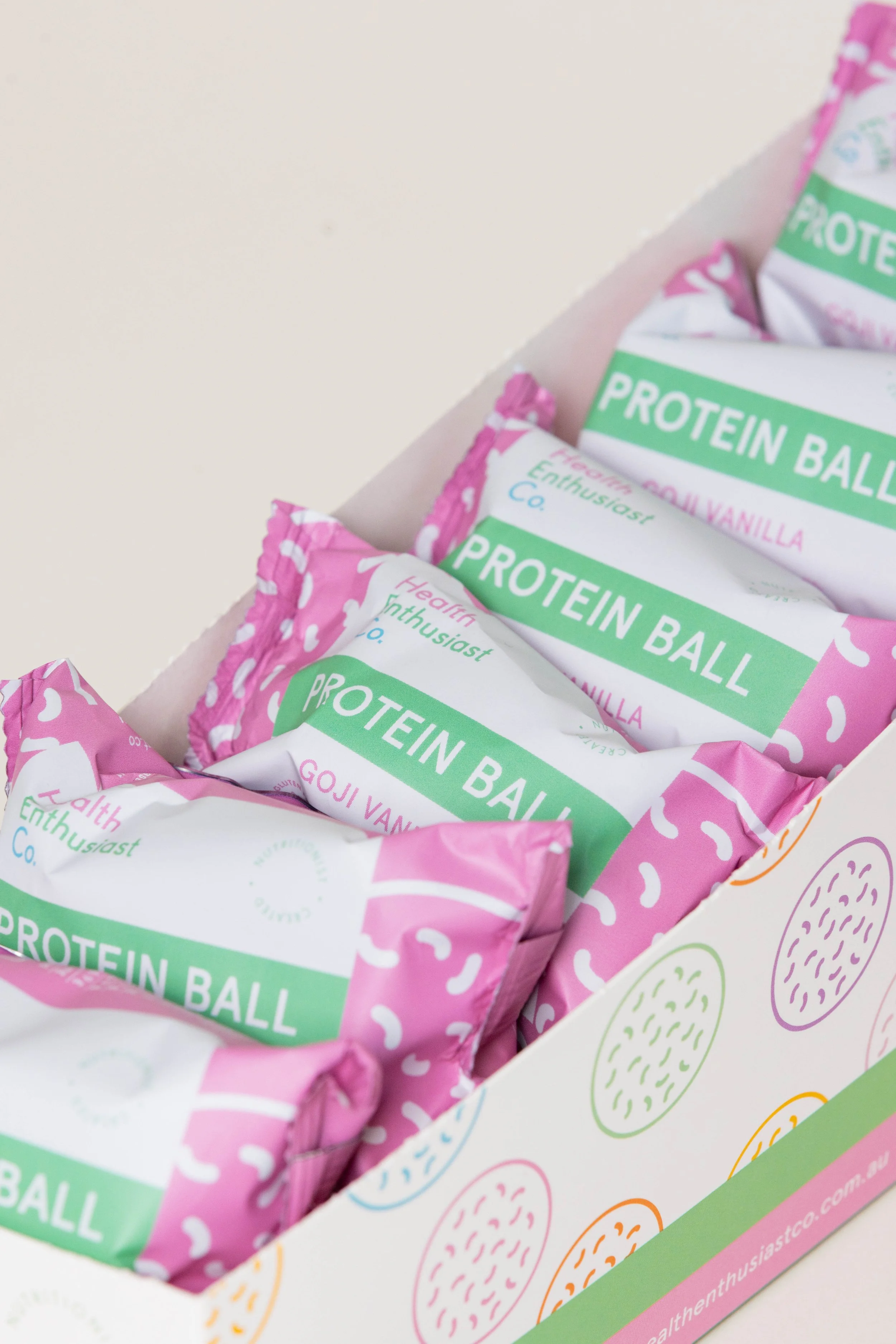 CartonBoxes_WithBalls_36.jpg