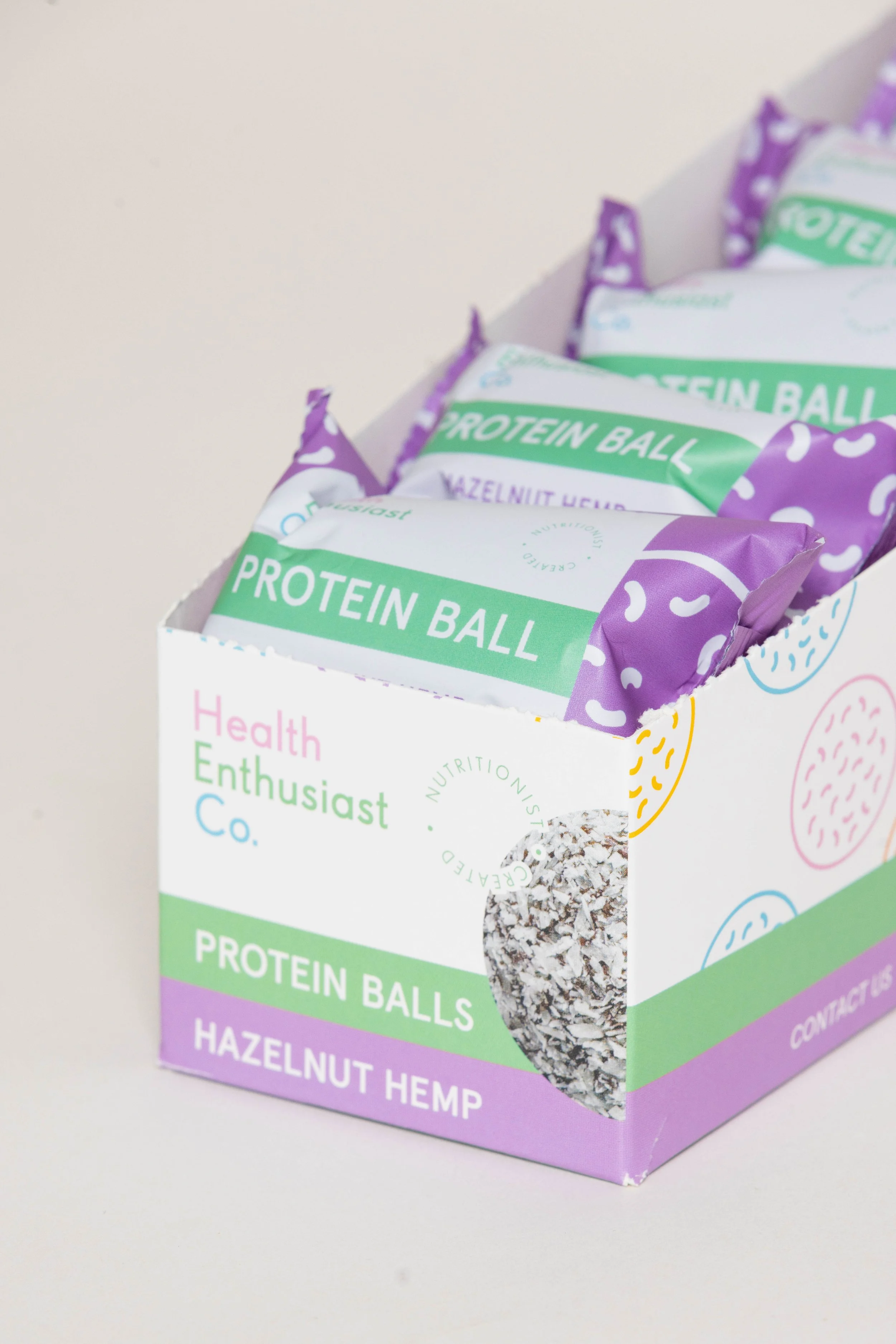 CartonBoxes_WithBalls_33.jpg