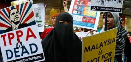 International Headlines: Economics