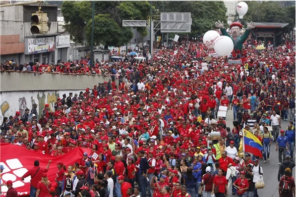 다양한 세계가 공존하는 하나의 세계: 사파타주의와 차베스주의의 대화